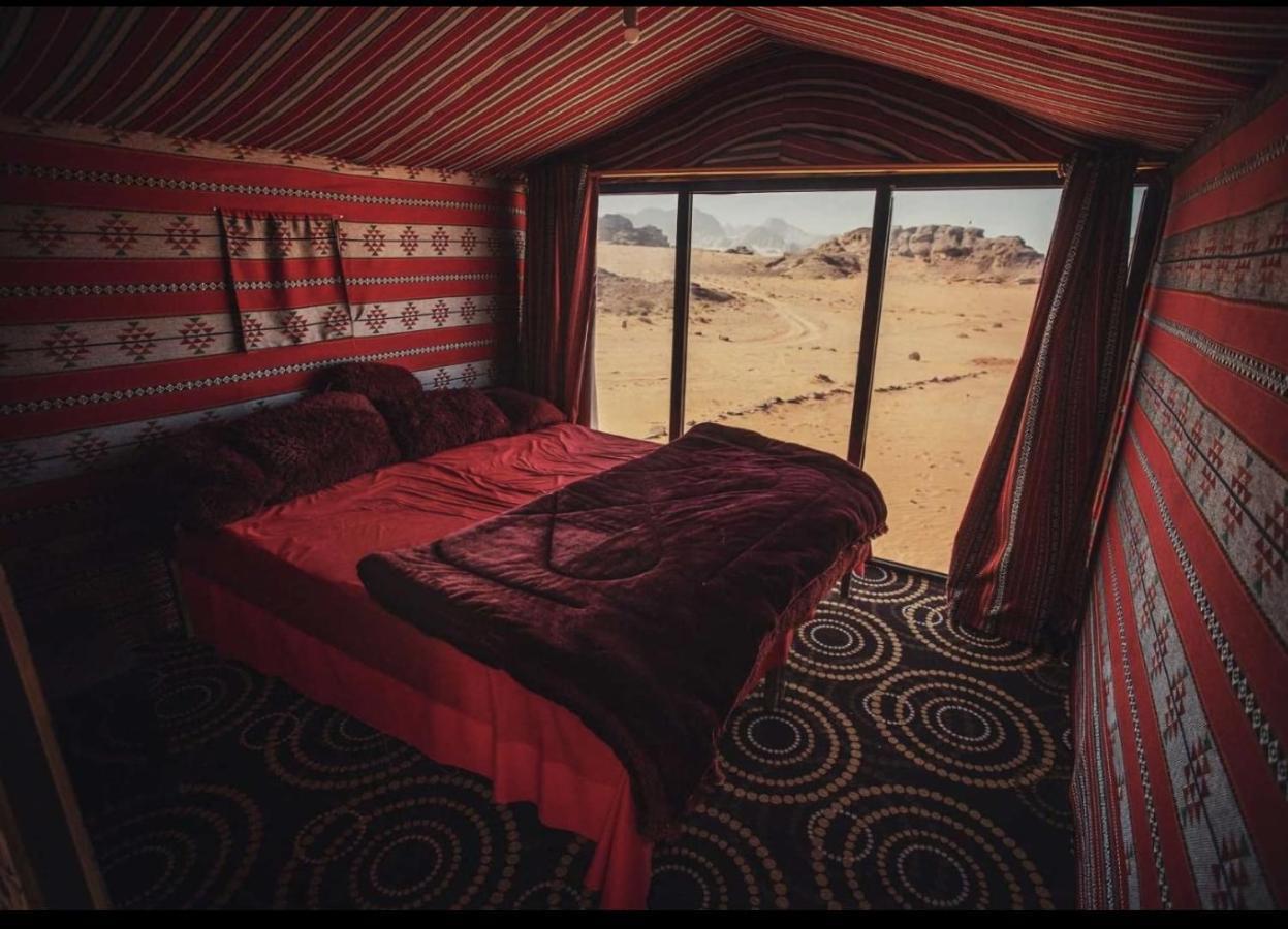 Wadi Rum Camels Camp מראה חיצוני תמונה